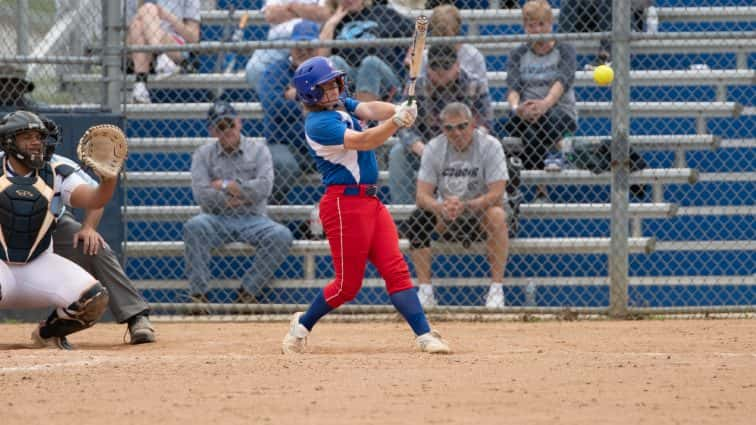 christian-county-at-logan-softball-4-27-39