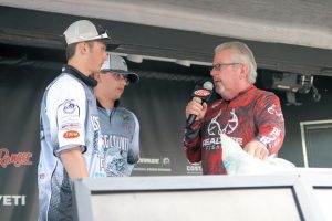 flw-weigh-in-64