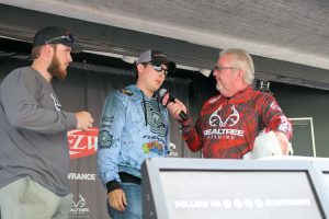 flw-weigh-in-75