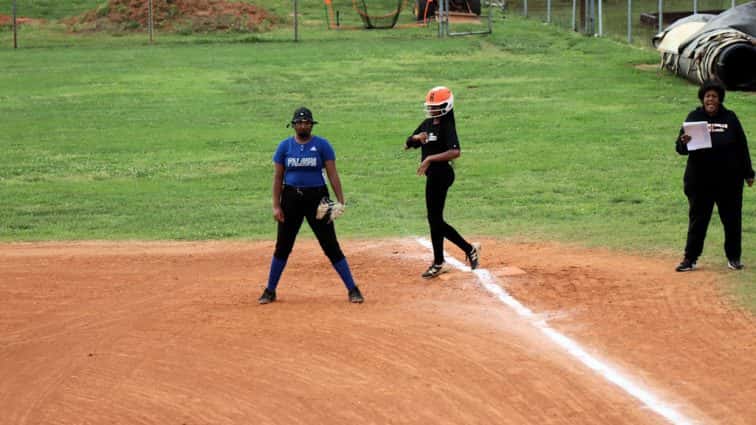 lady-falcons-vs-lady-tigers-39