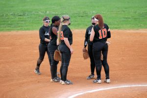 lady-falcons-vs-lady-tigers-40