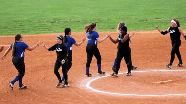 lady-falcons-vs-lady-tigers-47