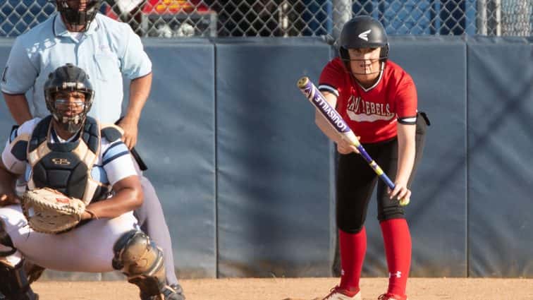 lady-rebels-at-district-5-20-19-3-2