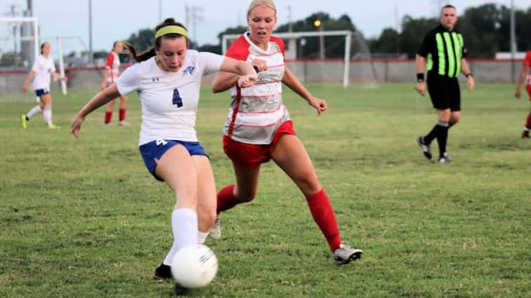 lady-rebels-vs-lady-falcons-78