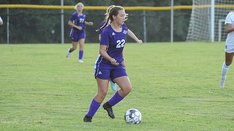 lady-lyon-soccer