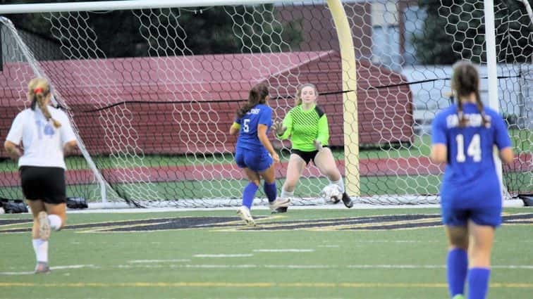 lady-falcons-vs-crittenden-co-28-2