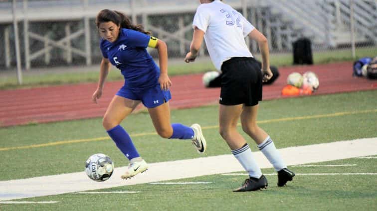 lady-falcons-vs-crittenden-co-38-2