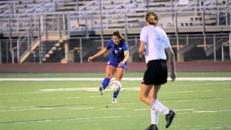 lady-falcons-vs-crittenden-co-94-2