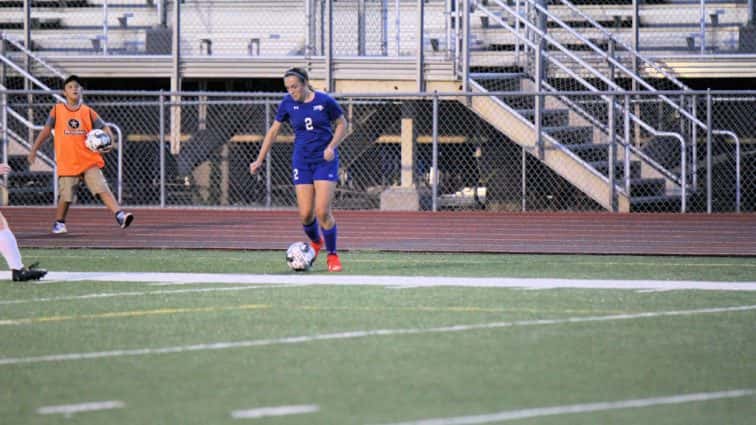 lady-falcons-vs-crittenden-co-111-2