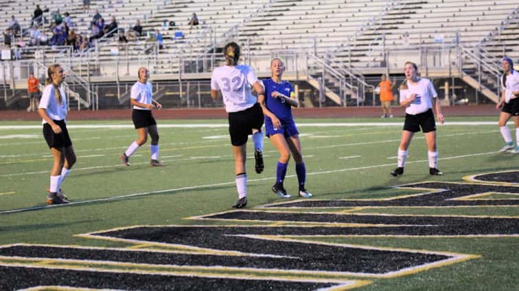 lady-falcons-vs-crittenden-co-136-2