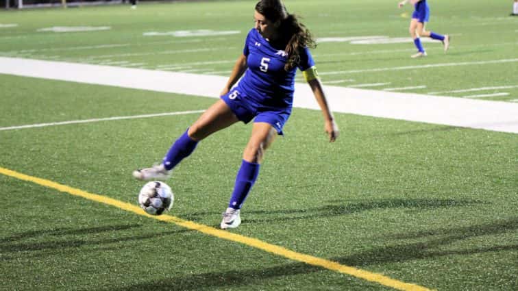lady-falcons-vs-crittenden-co-150-2