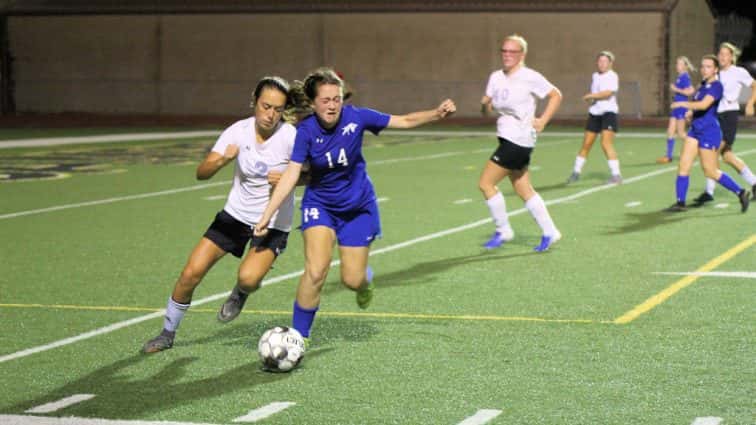lady-falcons-vs-crittenden-co-206-2