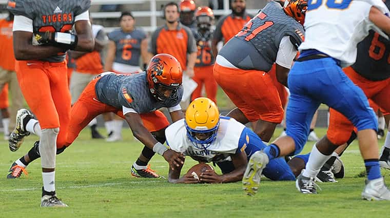 caldwell-hoptown-football
