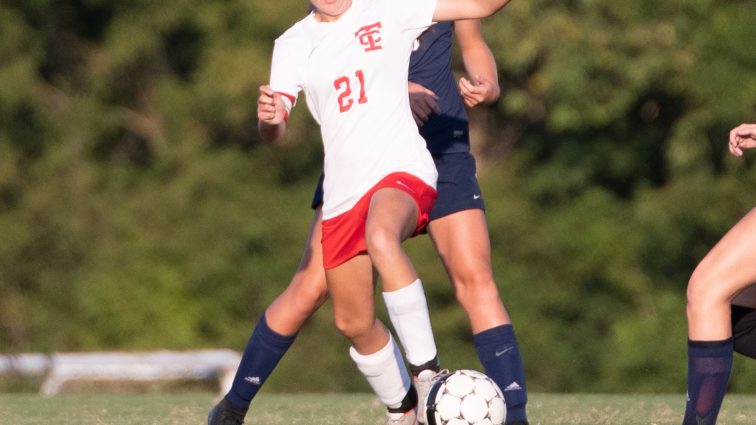 tc-at-lc-girls-soccer-9