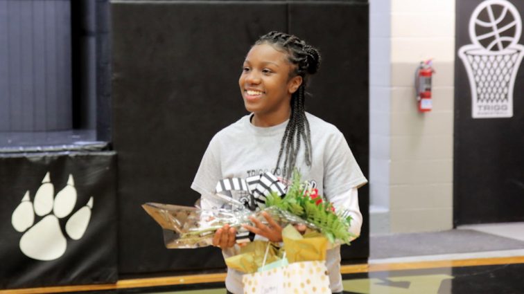 volleyball-senior-night-31
