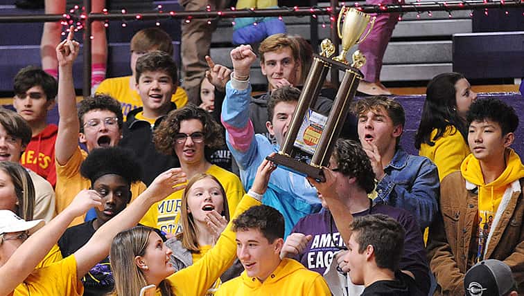 border-battle-trophy