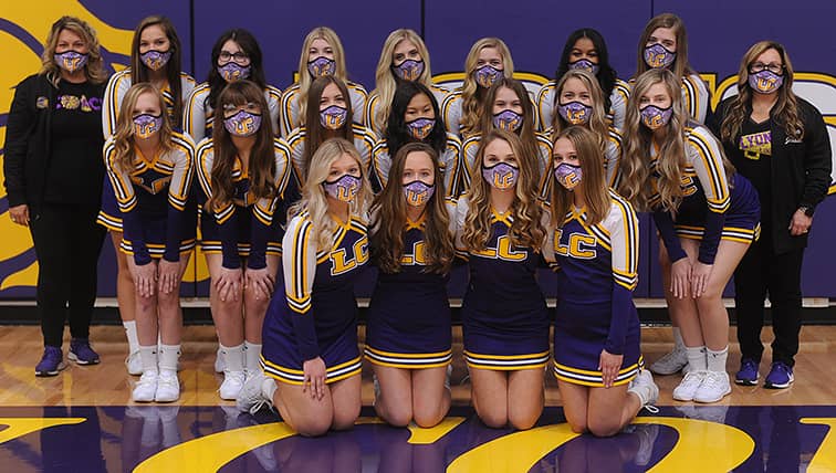 2020-lyon-cheerleaders