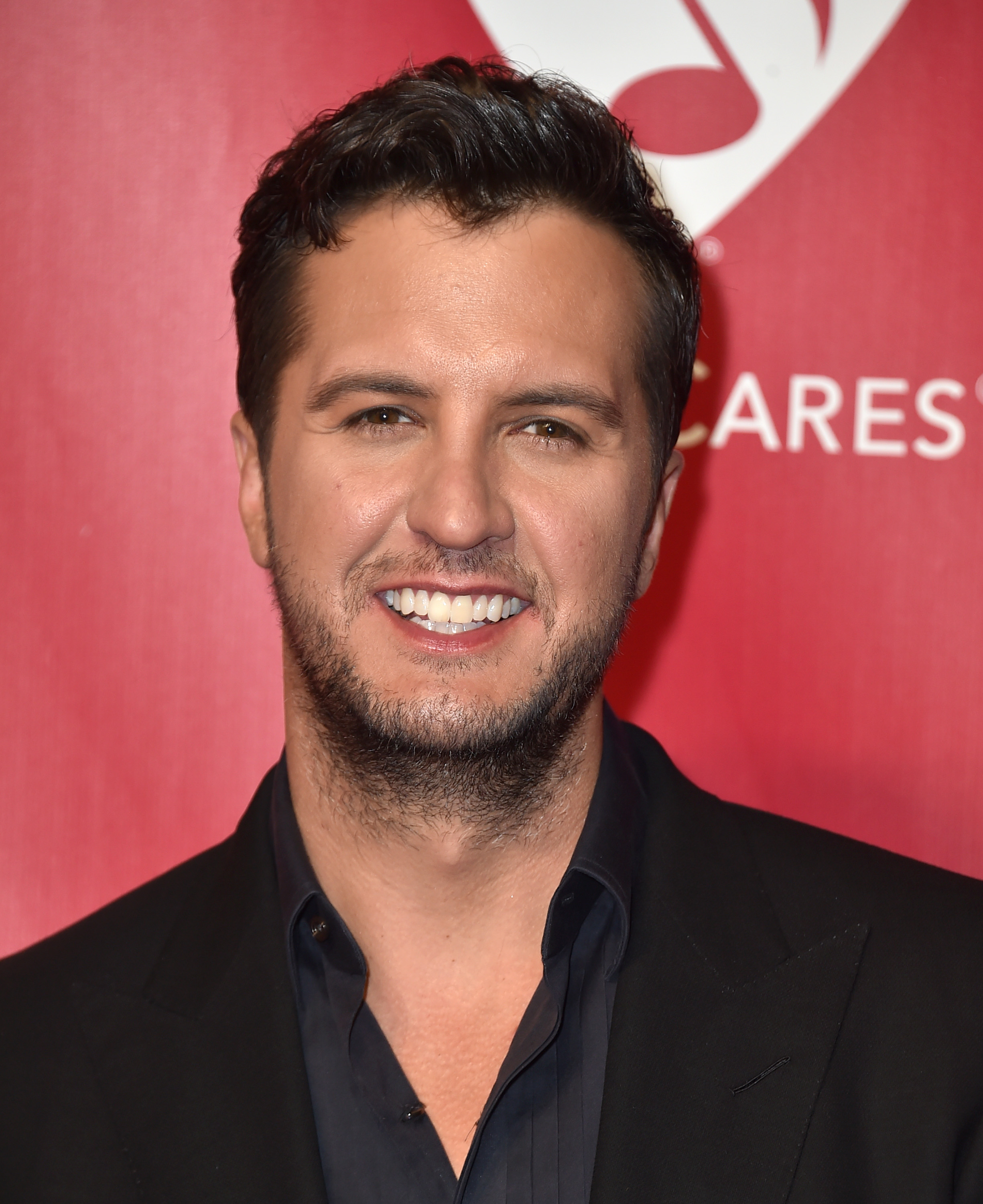 luke-bryan-2