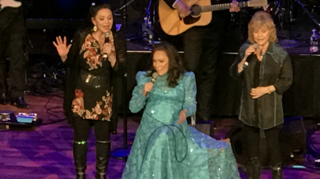 m_lorettalynncrystalgaylesisterpeggysue010818