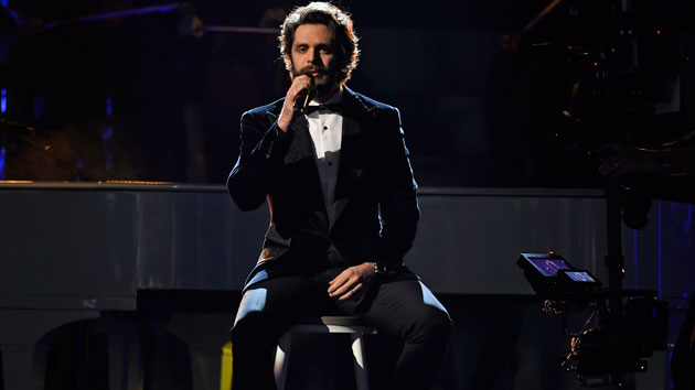 m_thomasrhettcmaawards630_08242020