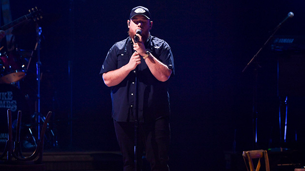 Luke Combs, Carrie Underwood & more to appear on inaugural 'Opry Live: USO Holiday Special' - Vimarsana News