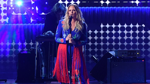 Why "If We Make it Through December" is "special" for Miranda Lambert's family - Vimarsana News