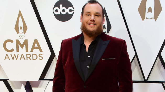 Luke Combs keeps teasing unreleased songs as he readies album three - Vimarsana News