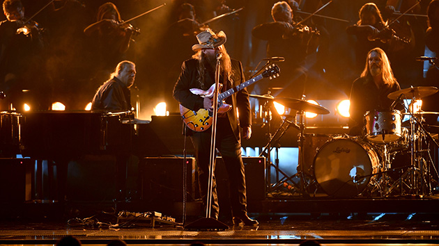Chris Stapleton raises $1 million for charity at A Concert for Kentucky - Vimarsana News