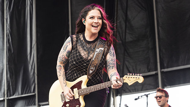 Is Ashley McBryde teasing a new album? - Vimarsana News