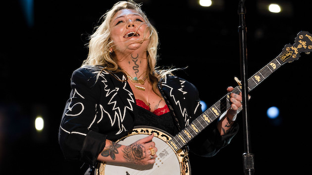 Elle King contemplates a different way of life in the tongue-and-cheek "Try Jesus" - Vimarsana News