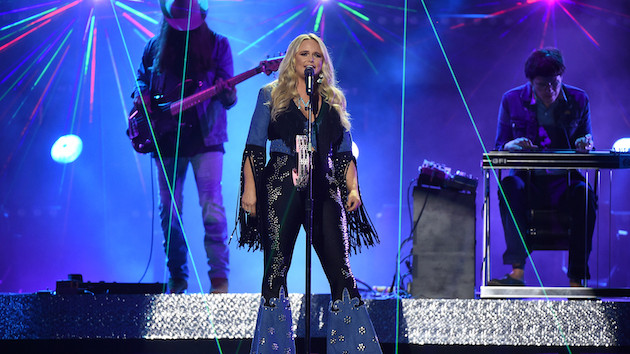 m_mirandalambert28429