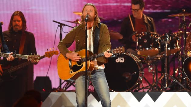 m_dierksbentleycmas22perf338586