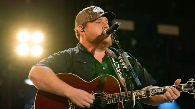 m_lukecombscmafest2022abc45269