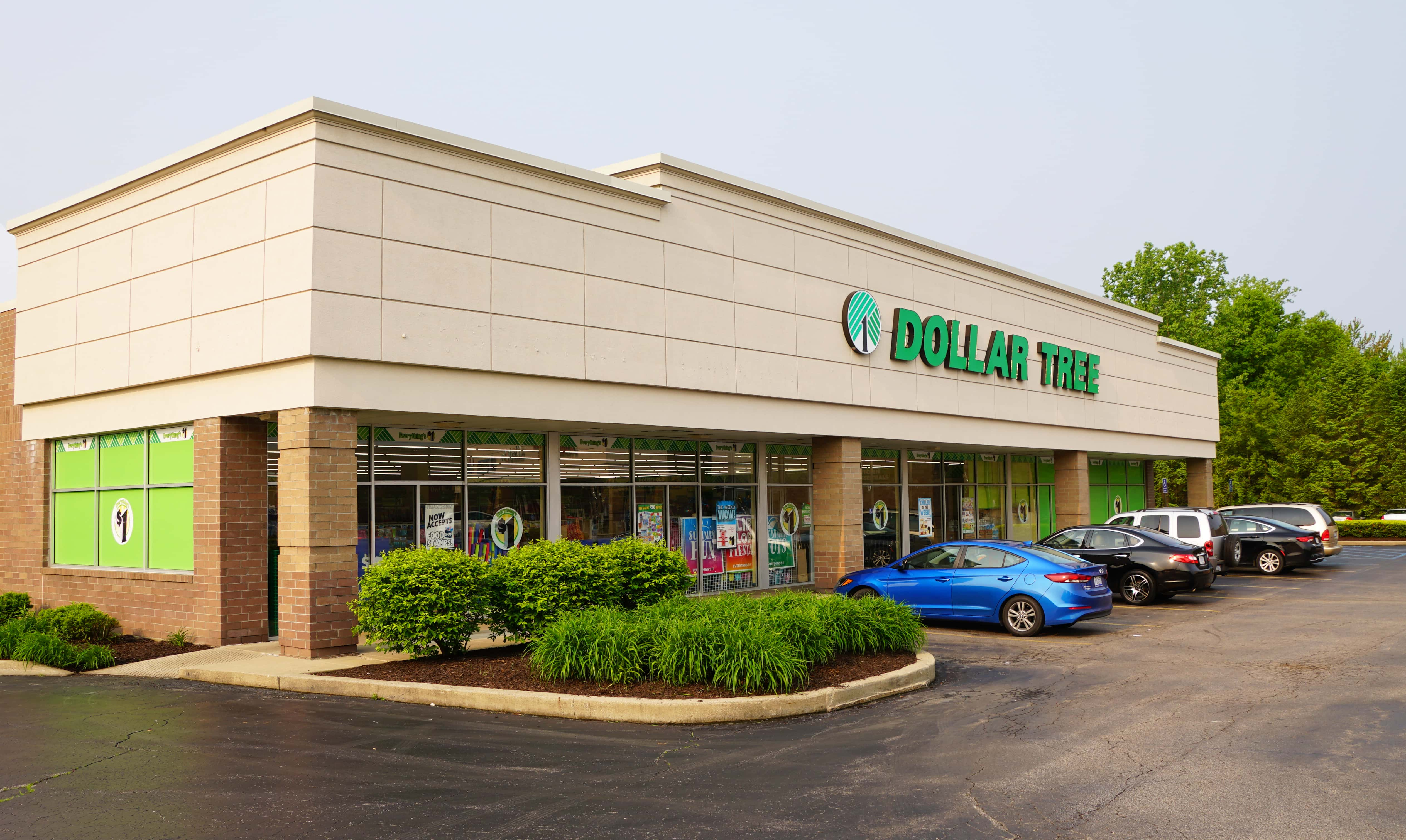 dollar-tree-looks-to-add-adult-beverages-and-dollar-plus-merchandise