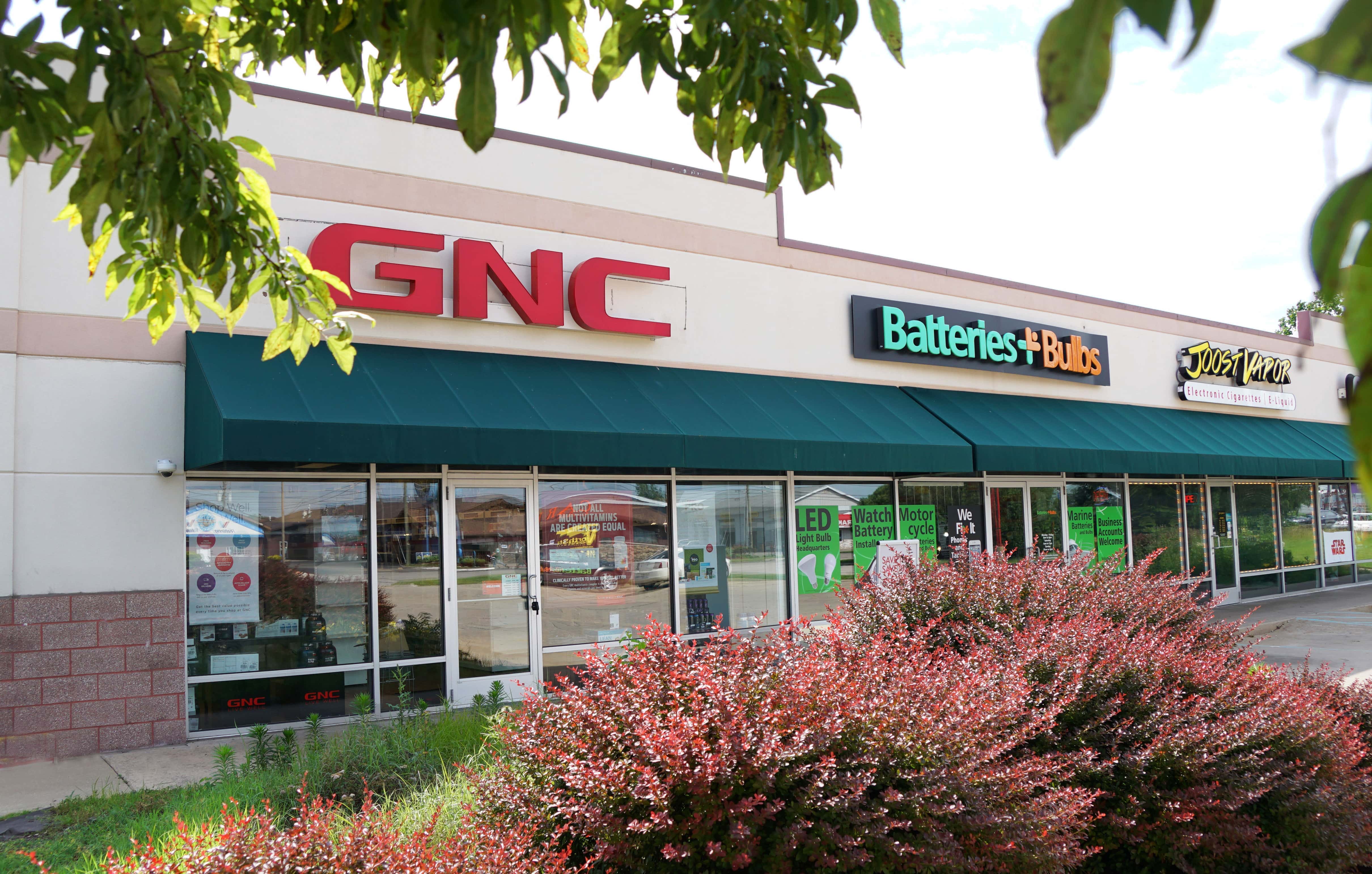 GNC in Bankruptcy, Closing Up to 1,200 Stores, But Not M139 Store in