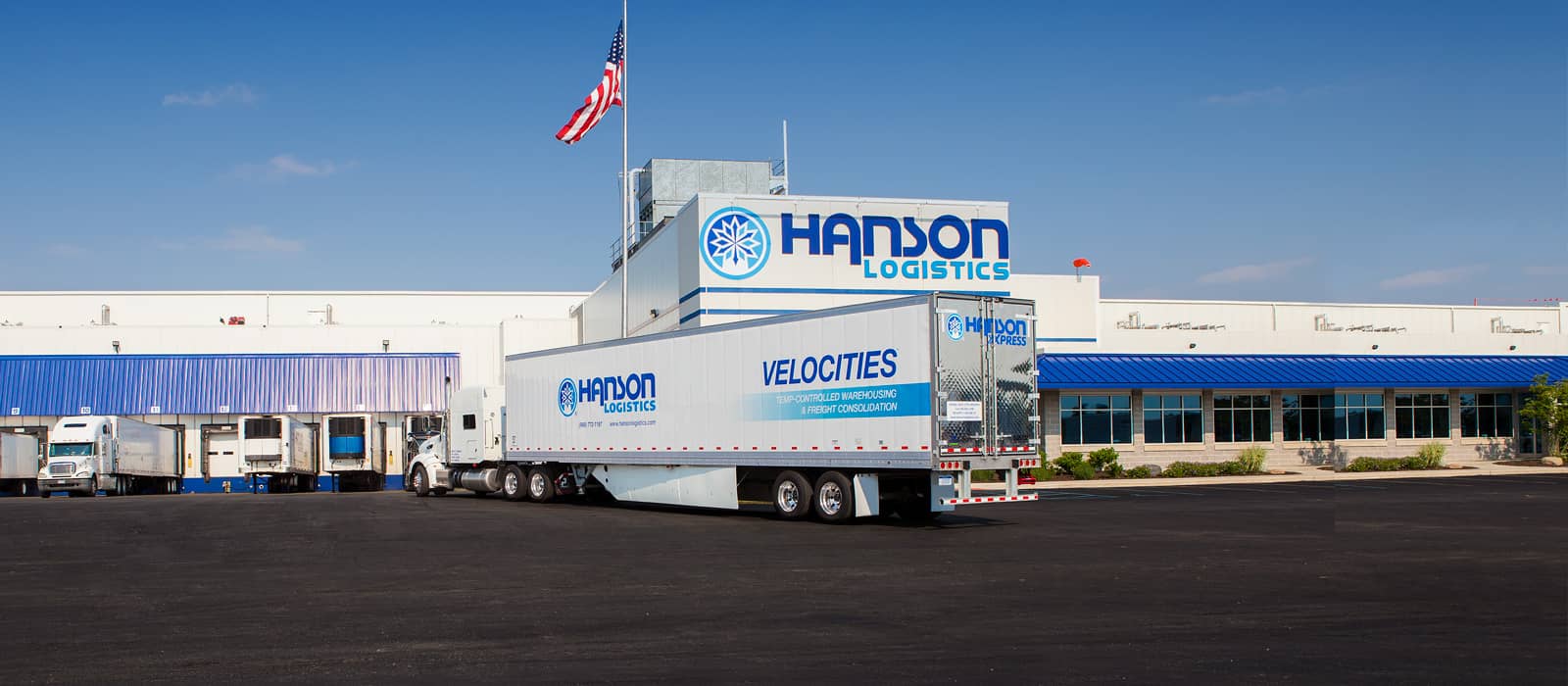 hanson_truck_d_flat_hero-mobile-12