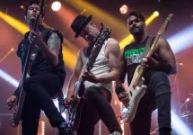 Sum 41 Live at o2 Victoria warehouse Manchester^ UK^ June 26th 2019