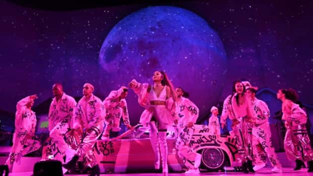 Ariana Grande Opens Sweetener World Tour In Albany Ny A