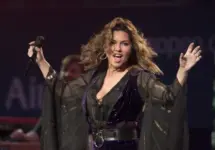 Shania Twain performs during opening ceremony at US Open Championships day 1 at Billie Jean King Tennis center New York^ NY USA - August 28^ 2017