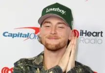 Bailey Zimmerman 2025 Iheartradio Music Festival Stock Photo 2681870585 | Shutterstock