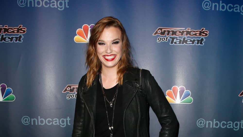 Halestorm enlists Ashley McBryde for new version of "Terrible Things" - Vimarsana News