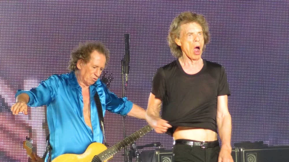 The Rolling Stones release the song 'Sweet Sounds of Heaven' - Vimarsana News