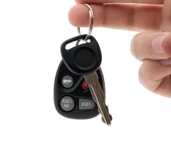 car-keys-and-remote
