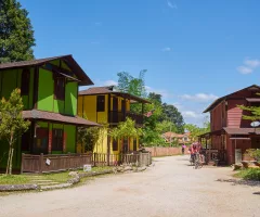ipoh-malaysia-dec-312015-ipoh-cultural-village-chinese-traditional-house-located-in-ip-sbi-301990113