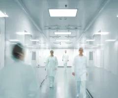 scientists-and-doctors-at-modern-pharmaceutical-factory
