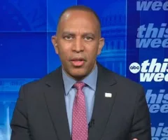 062925_abcnews_hakeemjeffries846685