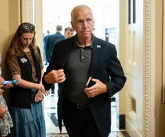 getty_gettyimages-2221846883thomtillis155918