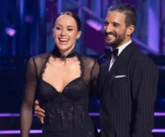 e_dancingwiththestars_120125103900