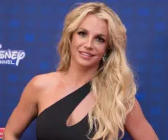 getty_britneyspearsblackdress_032726791341