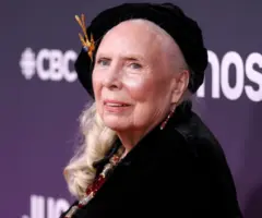 getty_jonimitchell_101426652886